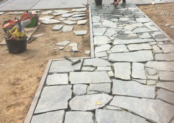 Weg aus Granth Bruchstein